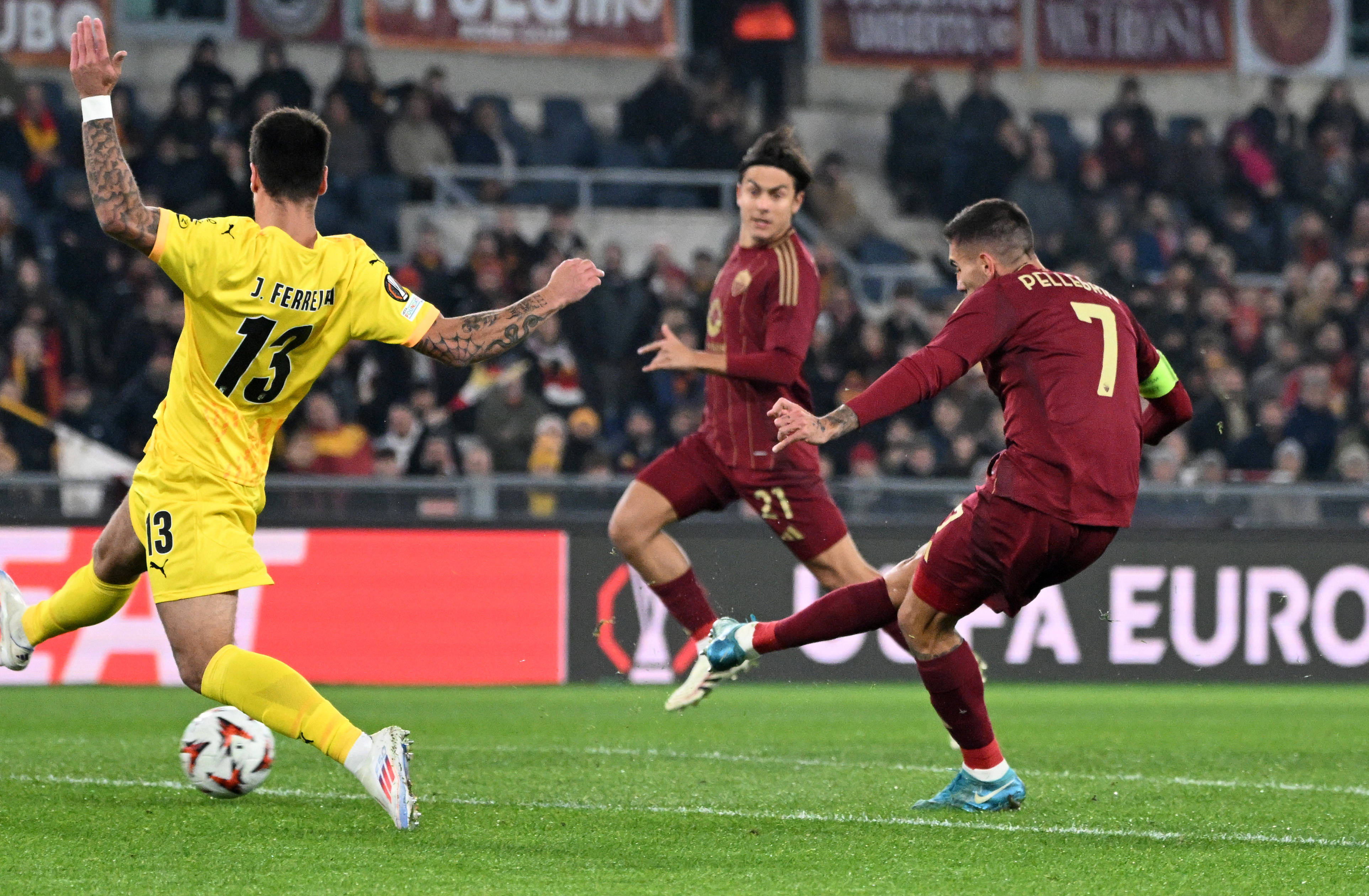 KOK体育-罗马尼亚队在预选赛中晋级欧洲杯(罗马尼亚联赛)